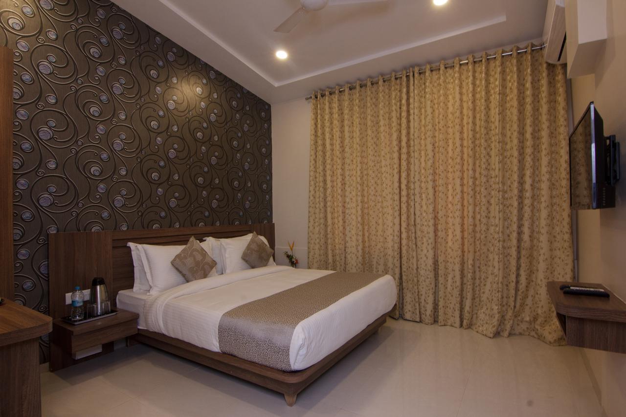 Sunshine Resort Lonavala Bagian luar foto